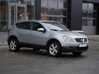 2007 Nissan Qashqai I, серебристый, 825000 рублей, вид 3