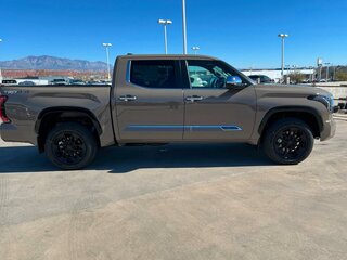 2026 Toyota Tundra Crew Max CrewMax III, серый, 11917585 рублей, вид 3