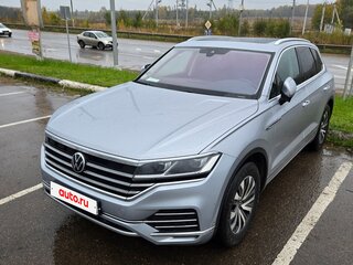 2021 Volkswagen Touareg III, серебристый, 6100000 рублей, вид 5