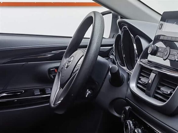 2022 Toyota Yaris L X XP150 Рестайлинг, белый, 1050202 рублей - вид 21