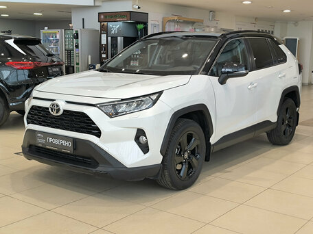 2021 Toyota RAV4 V (XA50), белый, 3750000 рублей, вид 1
