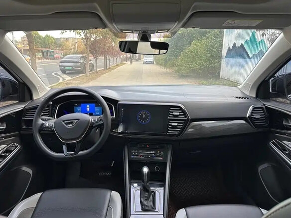2023 Jetta VS7 I Рестайлинг 1, белый, 1700000 рублей - вид 6