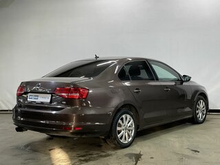 2015 Volkswagen Jetta VI Рестайлинг, коричневый, 1100000 рублей, вид 5