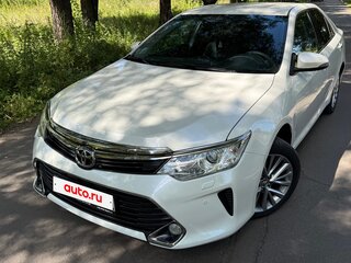 2016 Toyota Camry VII (XV50) Рестайлинг, белый, 2250000 рублей, вид 2