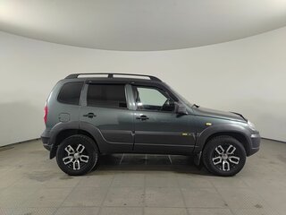 2017 Chevrolet Niva I Рестайлинг, зелёный, 805000 рублей, вид 5