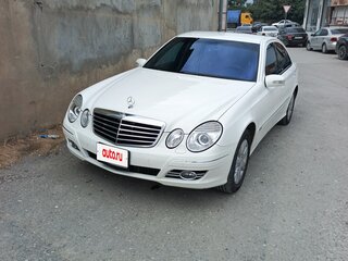 2005 Mercedes-Benz E-Класс 350 III (W211, S211), белый, 1000000 рублей, вид 1