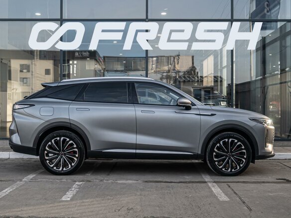 2024 Exeed RX, серый, 3325000 рублей - вид 4