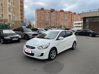 2014 Hyundai Solaris I, белый, 950000 рублей, вид 2
