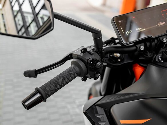 2026 KTM 990 Duke, оранжевый, 1990000 рублей - вид 12