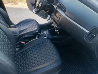 2018 Kia Rio IV, белый, 1300000 рублей, вид 5