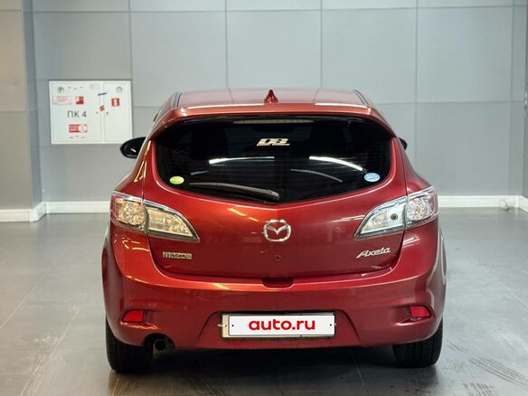 2013 Mazda Axela II Рестайлинг, красный, 897000 рублей - вид 4