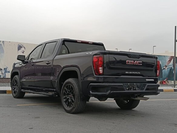 2025 GMC Sierra Crew Cab IV Рестайлинг, чёрный - вид 4