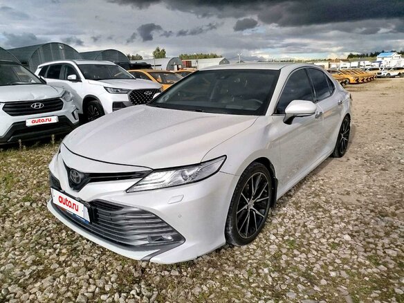 2019 Toyota Camry VIII (XV70), белый, 2049720 рублей - вид 1
