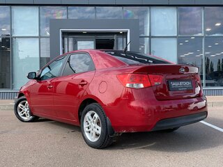2010 Kia Cerato 6-speed II, красный, 635000 рублей, вид 5