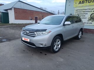 2011 Toyota Highlander II (XU40) Рестайлинг, серебристый, 2000000 рублей, вид 1