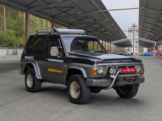 1992 Nissan Safari IV (Y60), чёрный, 1580000 рублей, вид 2