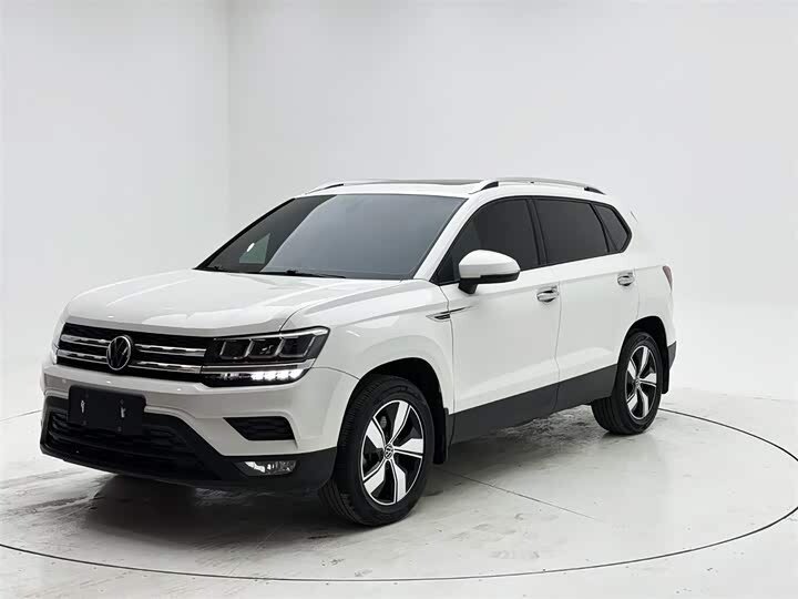 Открыть фотографии: Volkswagen Tharu I