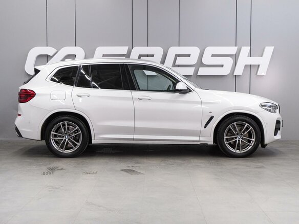 2021 BMW X3 28i xDrive III (G01), белый, 5300000 рублей - вид 4