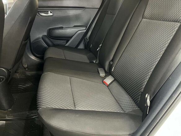2020 Kia Rio X-Line IV, белый, 1090633 рублей - вид 16