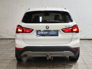 2016 BMW X1 18i sDrive II (F48), белый, 1690000 рублей, вид 5