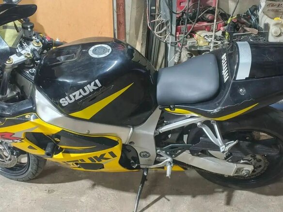 2003 Suzuki GSX-R 600, чёрный, 350000 рублей - вид 3
