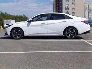 2022 Hyundai Elantra VII (CN7), белый, 2015000 рублей, вид 3