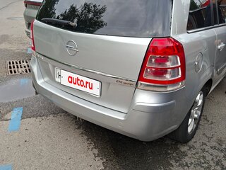2010 Opel Zafira B Рестайлинг, серый, 750000 рублей, вид 4