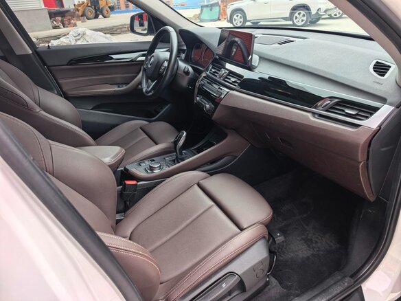 2022 BMW X1 Long 20Li sDrive II (F48) Рестайлинг, белый, 1760000 рублей - вид 14