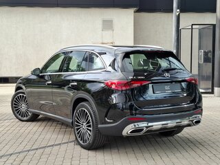 2025 Mercedes-Benz GLC 300 II (X254), чёрный, 9150000 рублей, вид 4