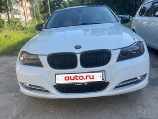 2012 BMW 3 серии 320i V (E90/E91/E92/E93) Рестайлинг, белый, 1000000 рублей, вид 2