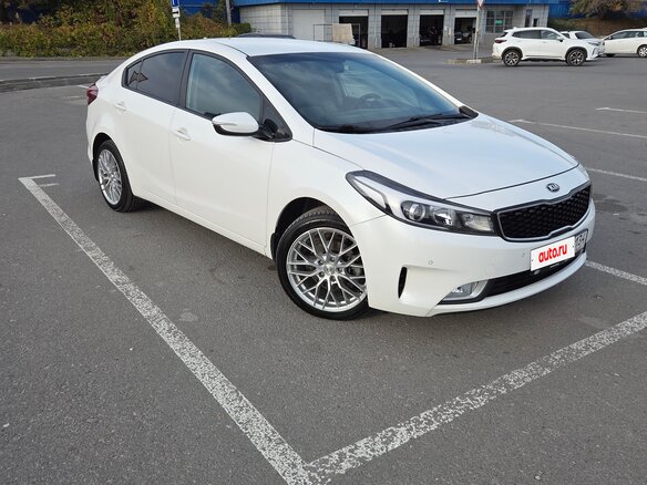 2017 Kia Cerato III Рестайлинг (Classic), белый, 1590000 рублей
