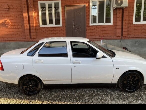 2014 Lada (ВАЗ) Priora I Рестайлинг, белый, 530000 рублей - вид 10