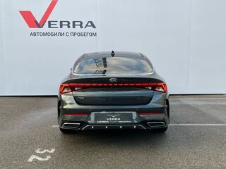 2021 Kia K5 III, чёрный, 2390000 рублей, вид 4