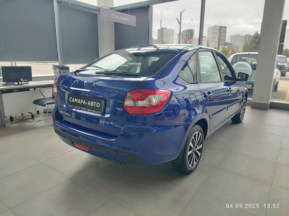 2026 Lada (ВАЗ) Granta I Рестайлинг, синий, 1344000 рублей - вид 3