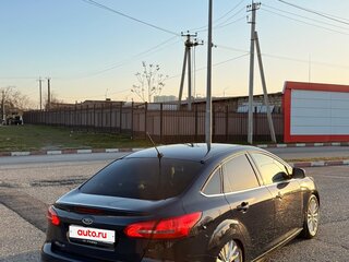 2016 Ford Focus III Рестайлинг, синий, 1100000 рублей, вид 3