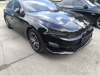 2020 Kia K5 III, чёрный, 2150000 рублей, вид 1
