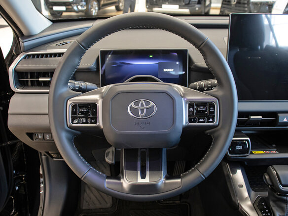 2026 Toyota RAV4 VI (XA60), чёрный - вид 10