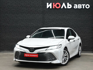 2018 Toyota Camry VIII (XV70), белый, 2560000 рублей, вид 1