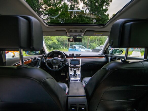 2013 Volkswagen Passat Alltrack B7, коричневый - вид 13