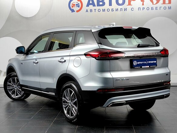 2024 Geely Atlas Pro, серый, 2089000 рублей - вид 1