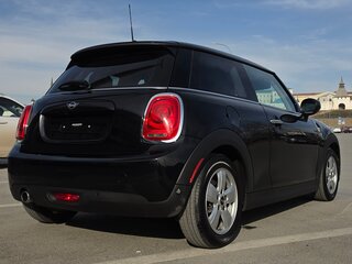 2020 Mini Hatch Cooper III (F55/F56) Рестайлинг, чёрный, 1550000 рублей, вид 5