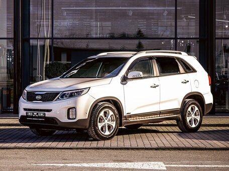 2018 Kia Sorento II Рестайлинг, белый, 2015000 рублей, вид 1