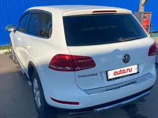 2012 Volkswagen Touareg II, белый, 1440000 рублей, вид 3