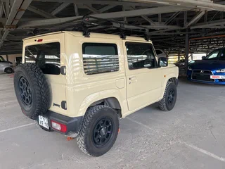 2019 Suzuki Jimny Kei car IV, бежевый, 1600000 рублей, вид 5