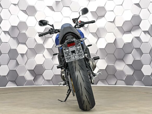2023 Yamaha XSR900, синий, 1159000 рублей - вид 5