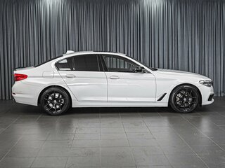 2020 BMW 5 серии 530i VII (G30/G31/G38), белый, 4220000 рублей, вид 5