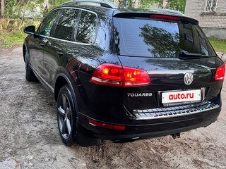 2011 Volkswagen Touareg II, чёрный, 2200000 рублей, вид 3
