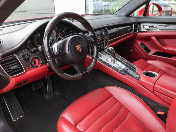 2013 Porsche Panamera GTS I Рестайлинг, красный - вид 15