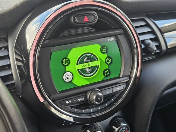 2019 Mini Hatch Cooper III (F55/F56) Рестайлинг, зелёный, 2050000 рублей - вид 22