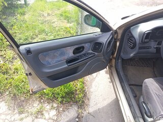1998 Renault Laguna I, золотистый, 140000 рублей, вид 5